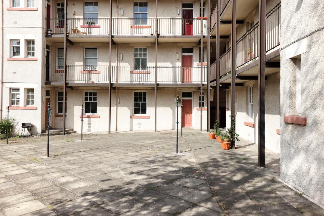 Stunning 2 Bed Apt Nr The Royal Mile & The Castle เอดินบะระ ภายนอก รูปภาพ